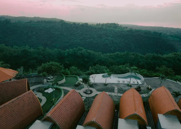 Samplangan Penida Hotel Batununggul