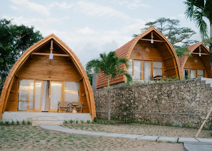 Samplangan Penida Hotel *